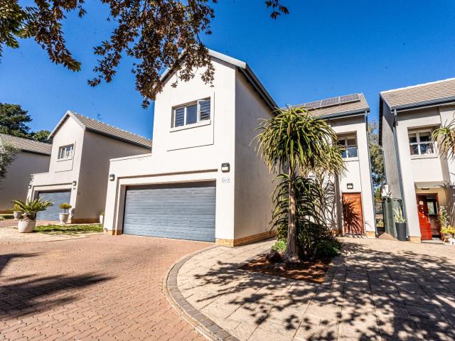 3 Bedroom Townhouse in Moreletapark