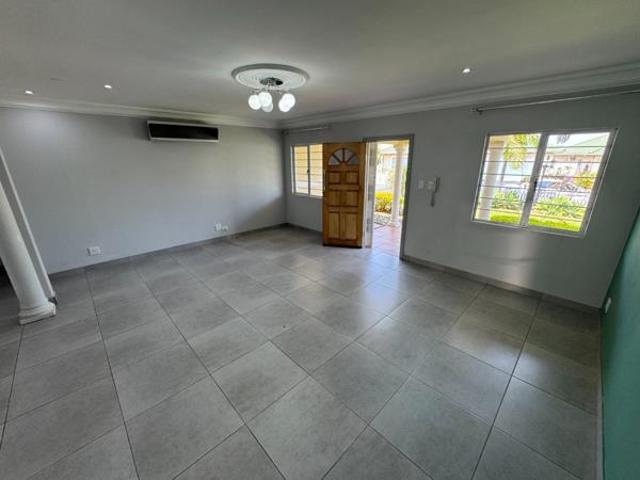 3 Bedroom Townhouse in Mount Edgecombe Country Club Estate