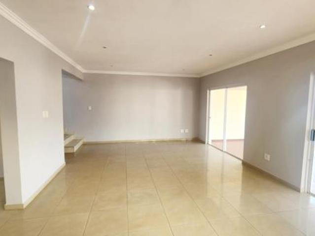 3 Bedroom Townhouse in Mount Edgecombe Country Club Estate