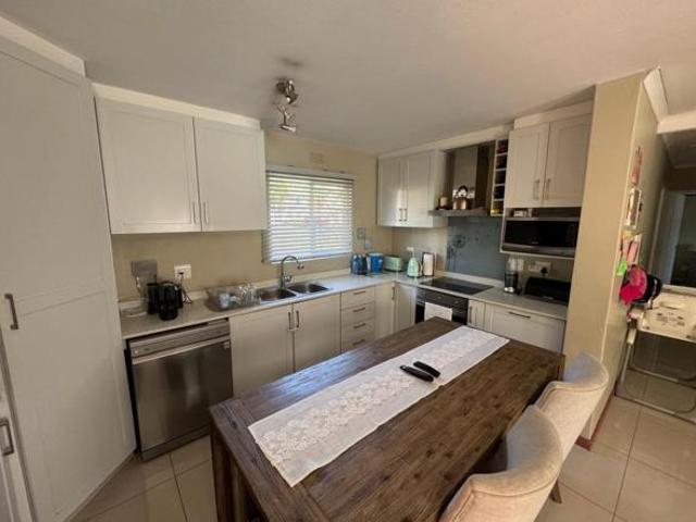 3 Bedroom Townhouse in Mount Edgecombe Country Club Estate