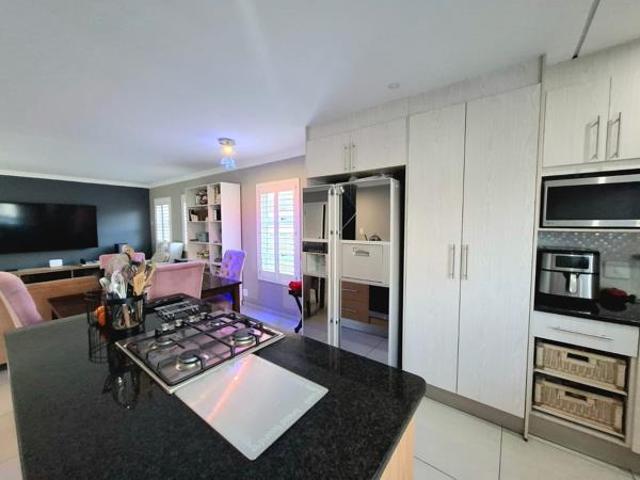 3 Bedroom Townhouse in Nahoon Valley Park