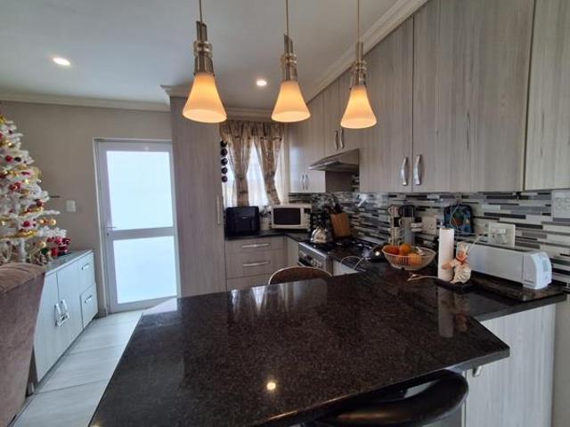 3 Bedroom Townhouse in Nahoon Valley Park