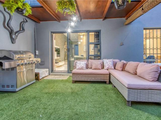 3 Bedroom Townhouse in Oaklands