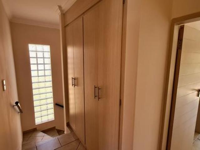 3 Bedroom Townhouse in Olympus AH