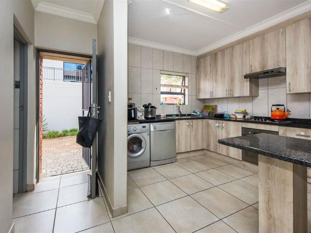 3 Bedroom Townhouse in Olympus AH