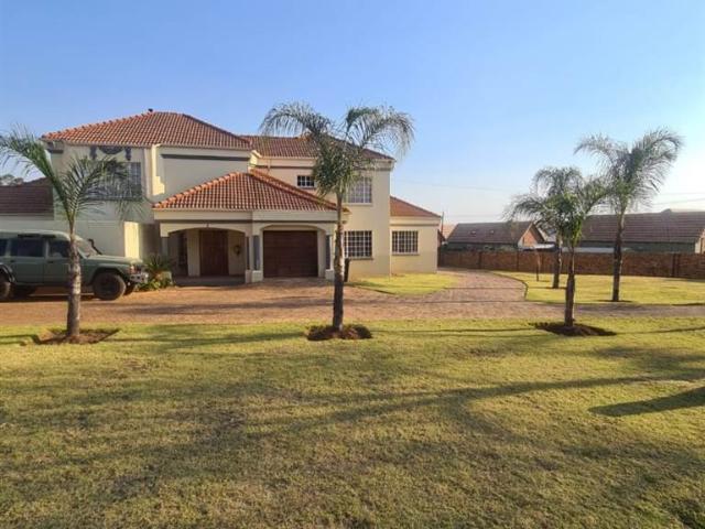 3 Bedroom Townhouse in Olympus AH