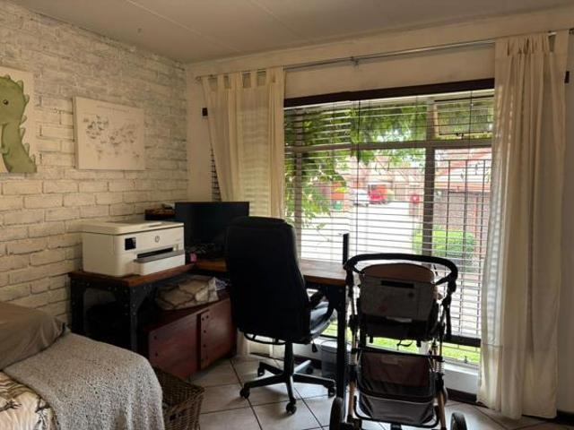 3 Bedroom Townhouse in Aerorand