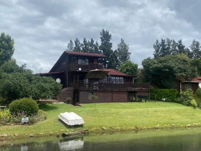 3 Bedroom Townhouse in Albert Falls