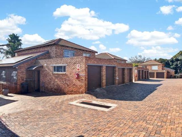 3 Bedroom Townhouse in Allens Nek