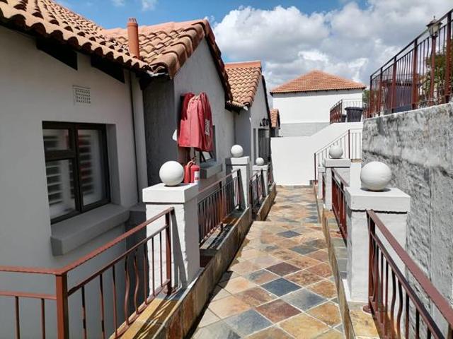 3 Bedroom Townhouse in Allens Nek