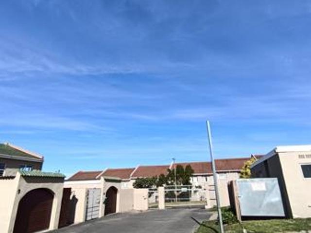 3 Bedroom Townhouse in Amalinda