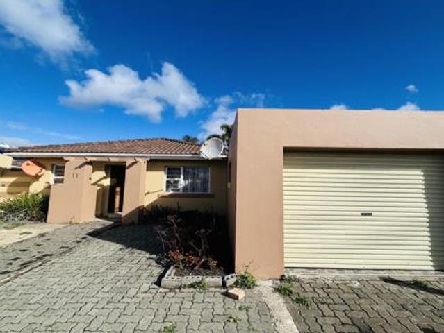 3 Bedroom Townhouse in Amalinda