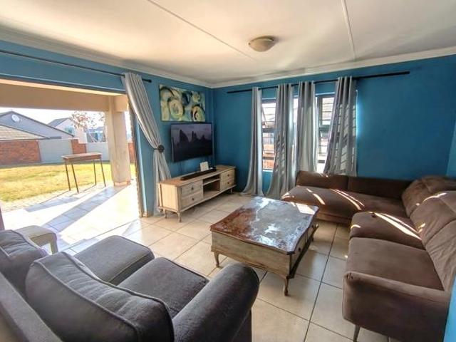 3 Bedroom Townhouse in Amberfield