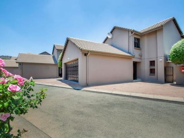 3 Bedroom Townhouse in Amorosa