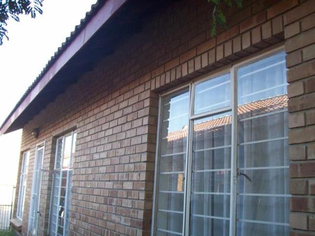 3 Bedroom Townhouse in Annadale