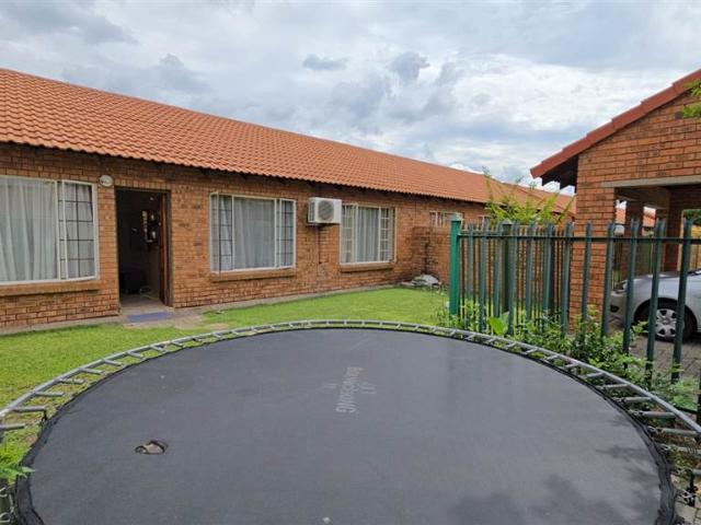 3 Bedroom Townhouse in Annlin