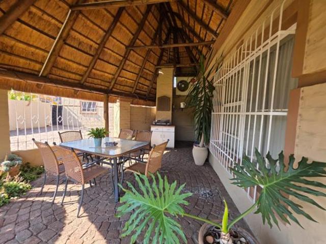 3 Bedroom Townhouse in Arcon Park
