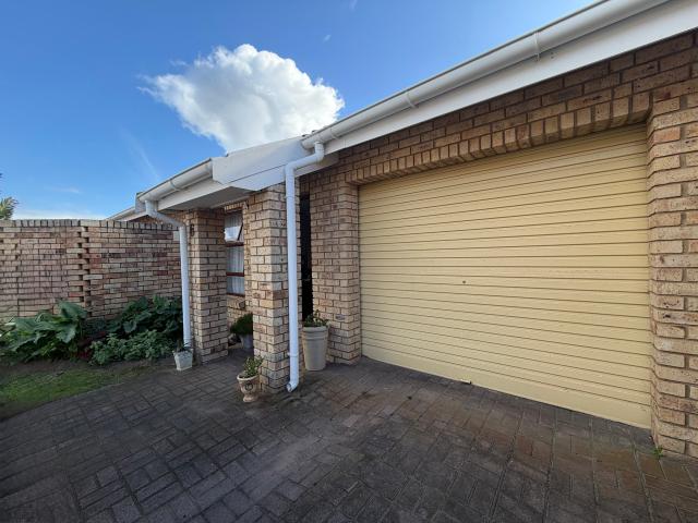 3 Bedroom Townhouse in Aston Bay