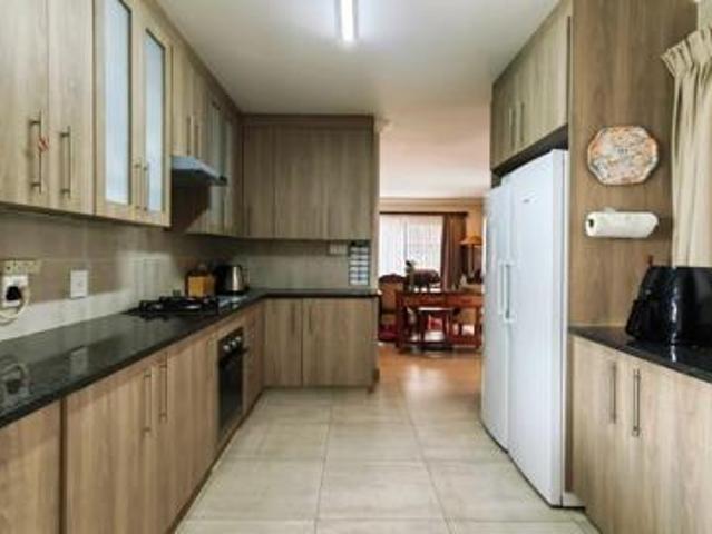3 Bedroom Townhouse in Baillie Park