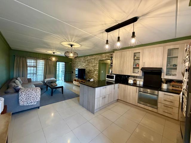 3 Bedroom Townhouse in Barbeque Downs
