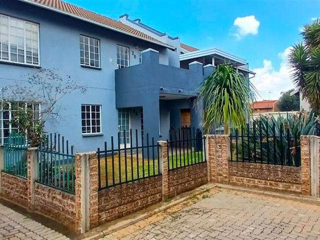 3 Bedroom Townhouse in Bartlett