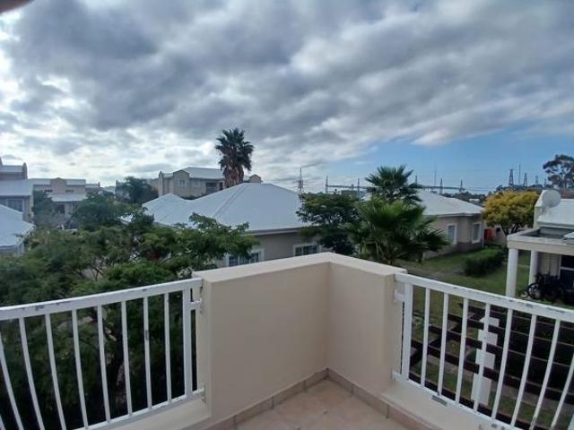3 Bedroom Townhouse in Beacon Bay