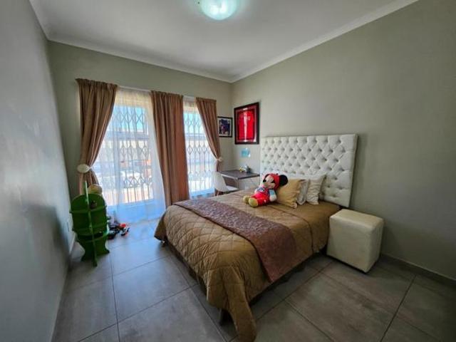 3 Bedroom Townhouse in Beacon Bay