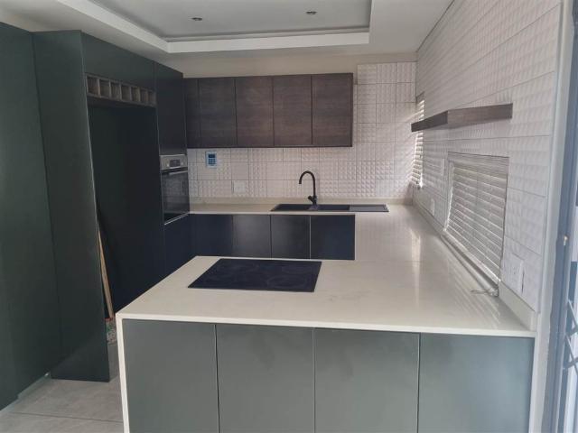 3 Bedroom Townhouse in Beacon Bay
