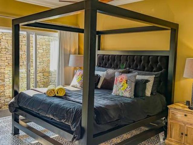 3 Bedroom Townhouse in Beacon Bay