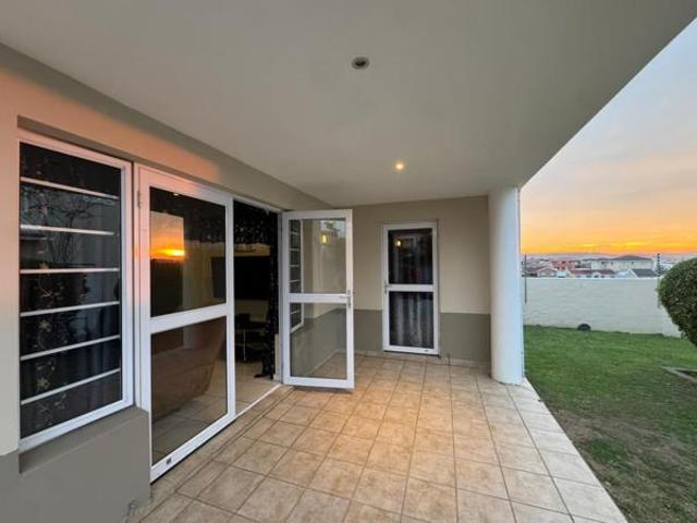 3 Bedroom Townhouse in Beacon Bay