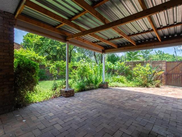 3 Bedroom Townhouse in Bedfordview