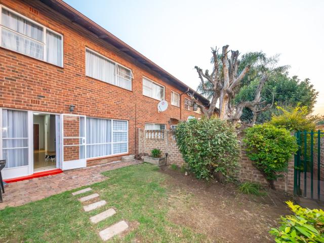 3 Bedroom Townhouse in Bedford Gardens