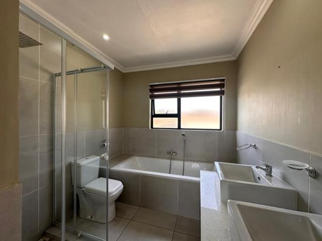 3 Bedroom Townhouse in Ben Fleur