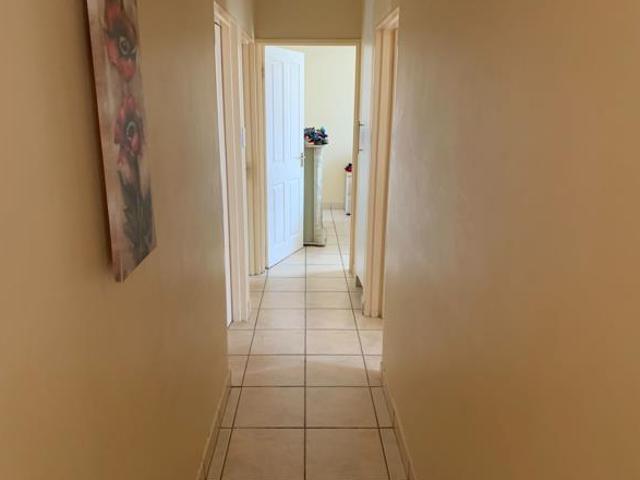 3 Bedroom Townhouse in Bendor Park