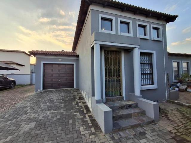 3 Bedroom Townhouse in Bergsig