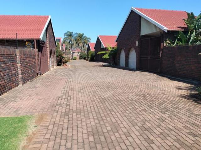 3 Bedroom Townhouse in Birchleigh