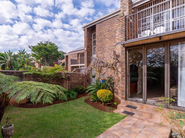 3 Bedroom Townhouse in Birchleigh North