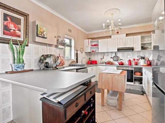 3 Bedroom Townhouse in Blouberg Sands