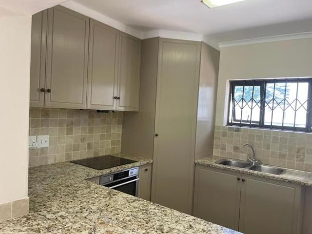 3 Bedroom Townhouse in Bloubergrant
