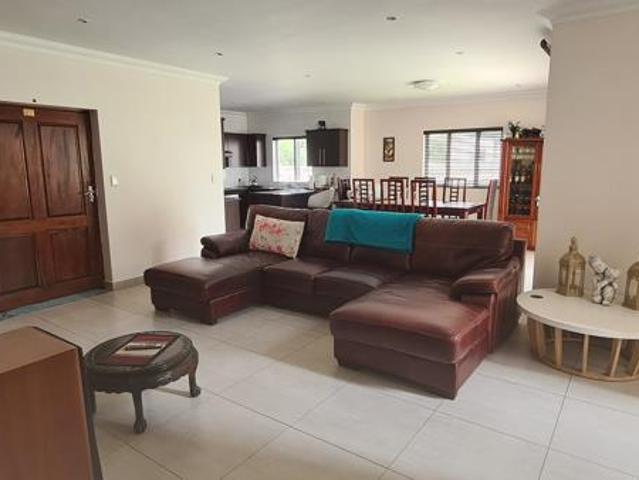 3 Bedroom Townhouse in Blue Valley Golf Estate
