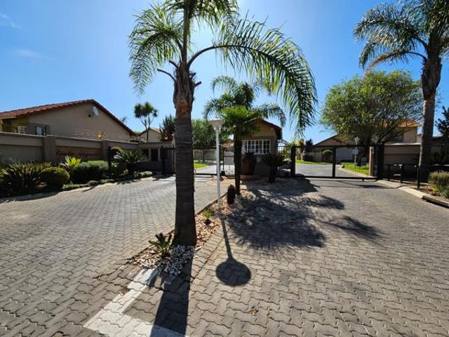 3 Bedroom Townhouse in Boksburg East