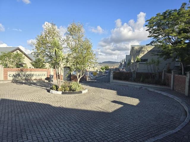 3 Bedroom Townhouse in Brackenfell South