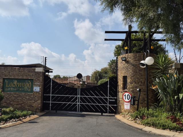 3 Bedroom Townhouse in Bromhof