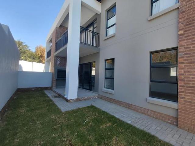 3 Bedroom Townhouse in Bryanston