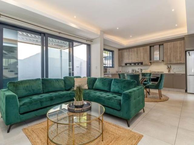 3 Bedroom Townhouse in Bryanston