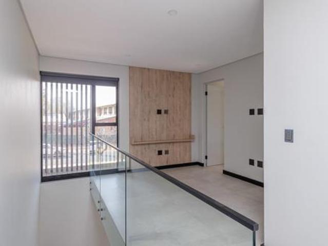 3 Bedroom Townhouse in Bryanston