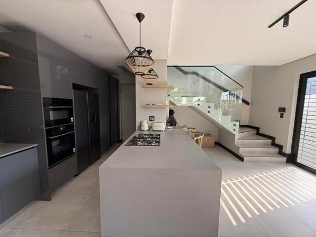 3 Bedroom Townhouse in Bryanston