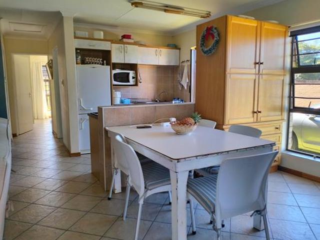3 Bedroom Townhouse in C Place