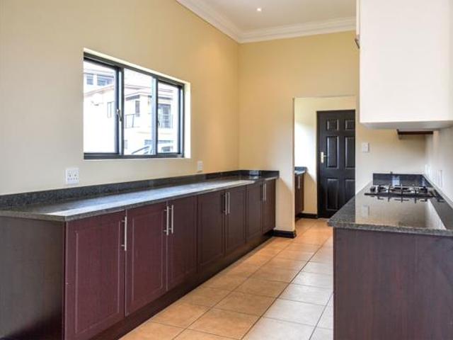 3 Bedroom Townhouse in Camperdown