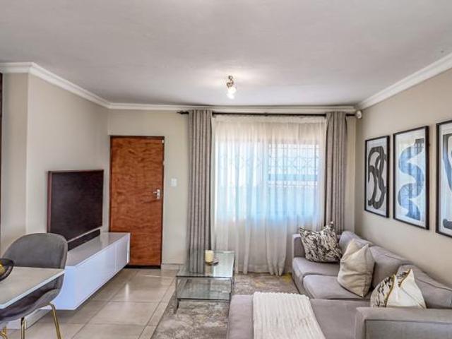 3 Bedroom Townhouse in Cashan